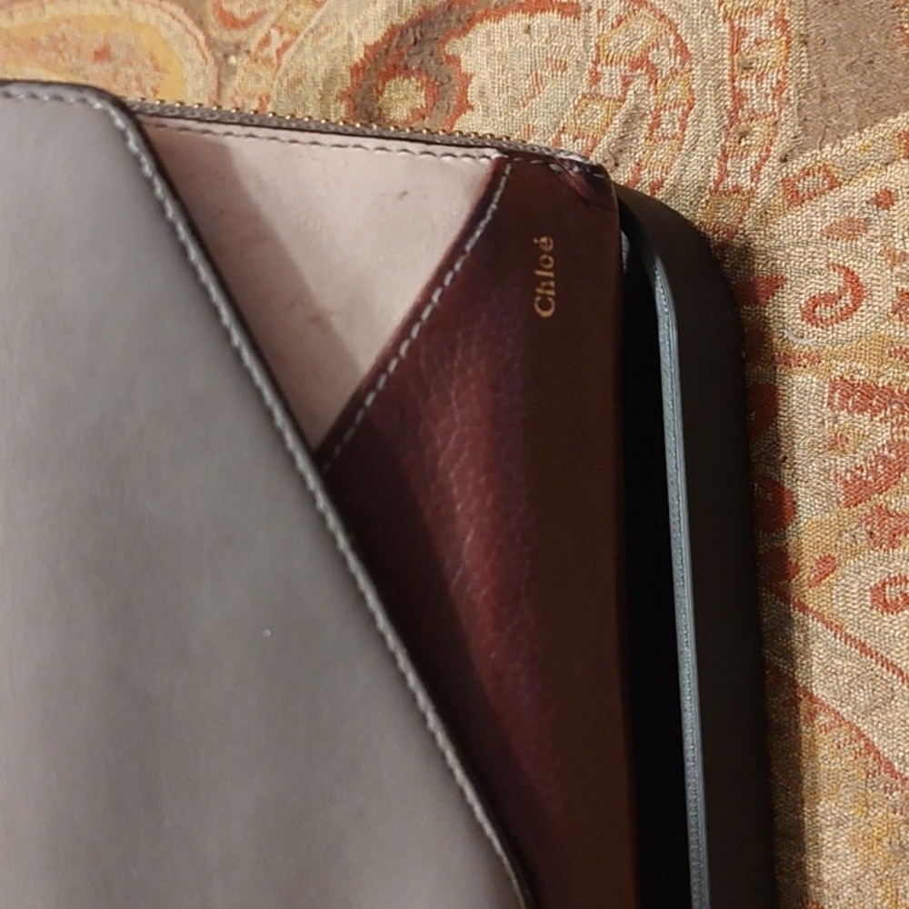 Chloe Multicolor leather long wallet $313 retail. GUC. - Picture 2 of 15